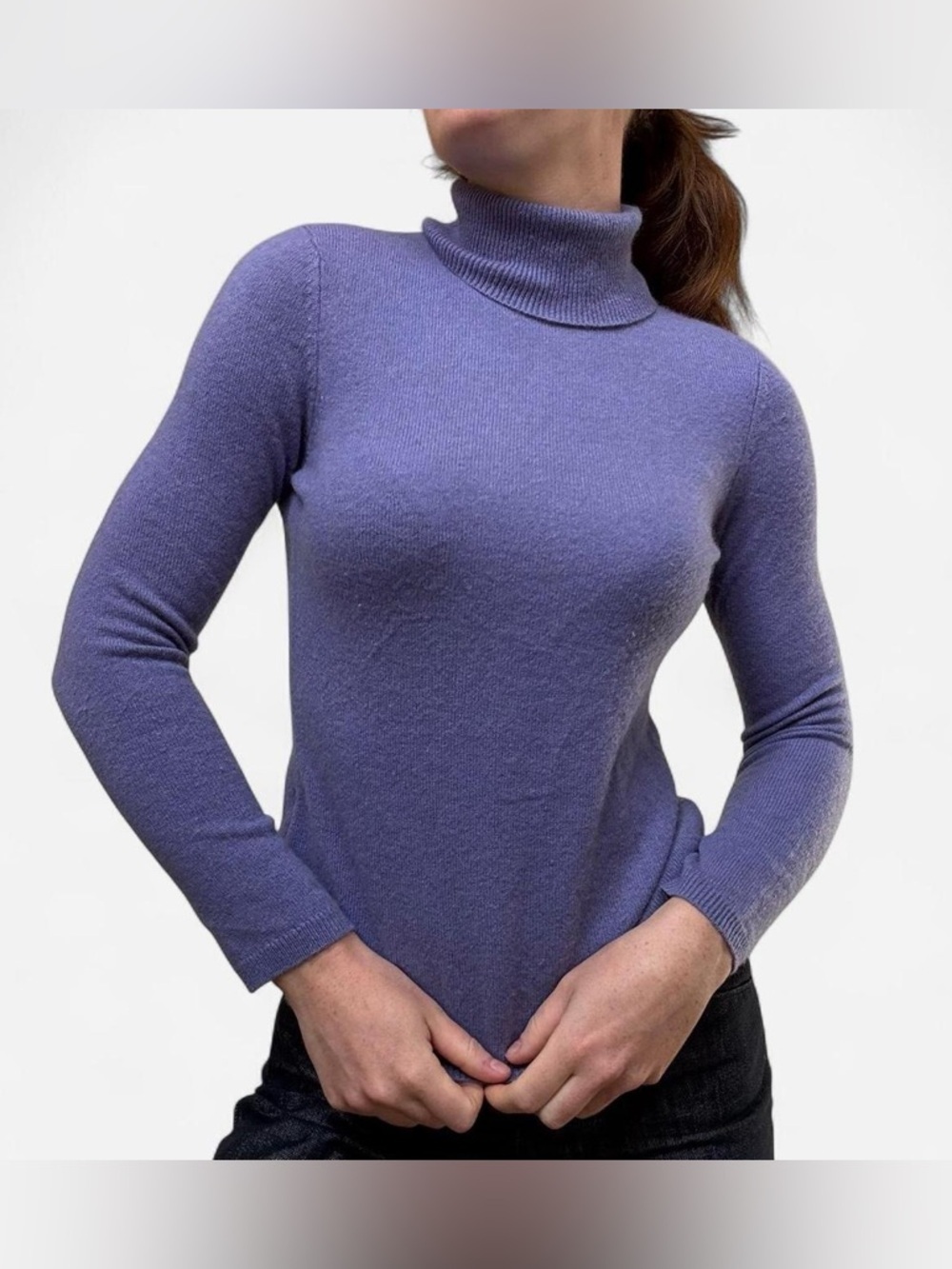 Cashmere lavender fitted turtleneck sweater